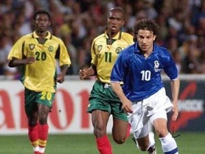 意大利2002世界杯的进球奇迹（回顾意大利队在2002世界杯上的精彩进球表现）