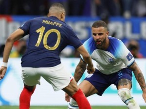 法国队在2018世界杯上的进球壮举（梅开二度，法国队以出色进球表现赢得世界杯冠军）